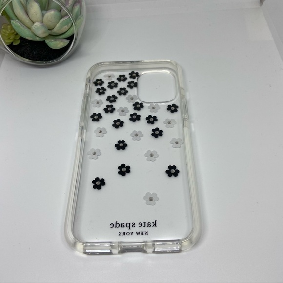 KATE SPADE - Scatter Flower iPhone 12 mini phone case 2020 5.4” - Picture 4 of 7